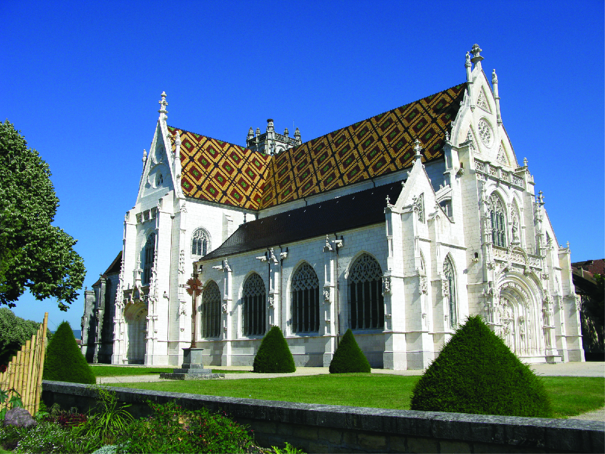Monastère royal de Brou (quand il fait beau). Admirez les motifs du toit, typiques de Bourgogne