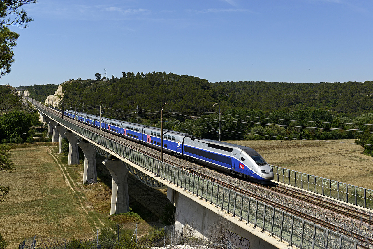 [Covid-19] Reconfinement de novembre 2020: Peut-on encore voyager en train ou en bus ?